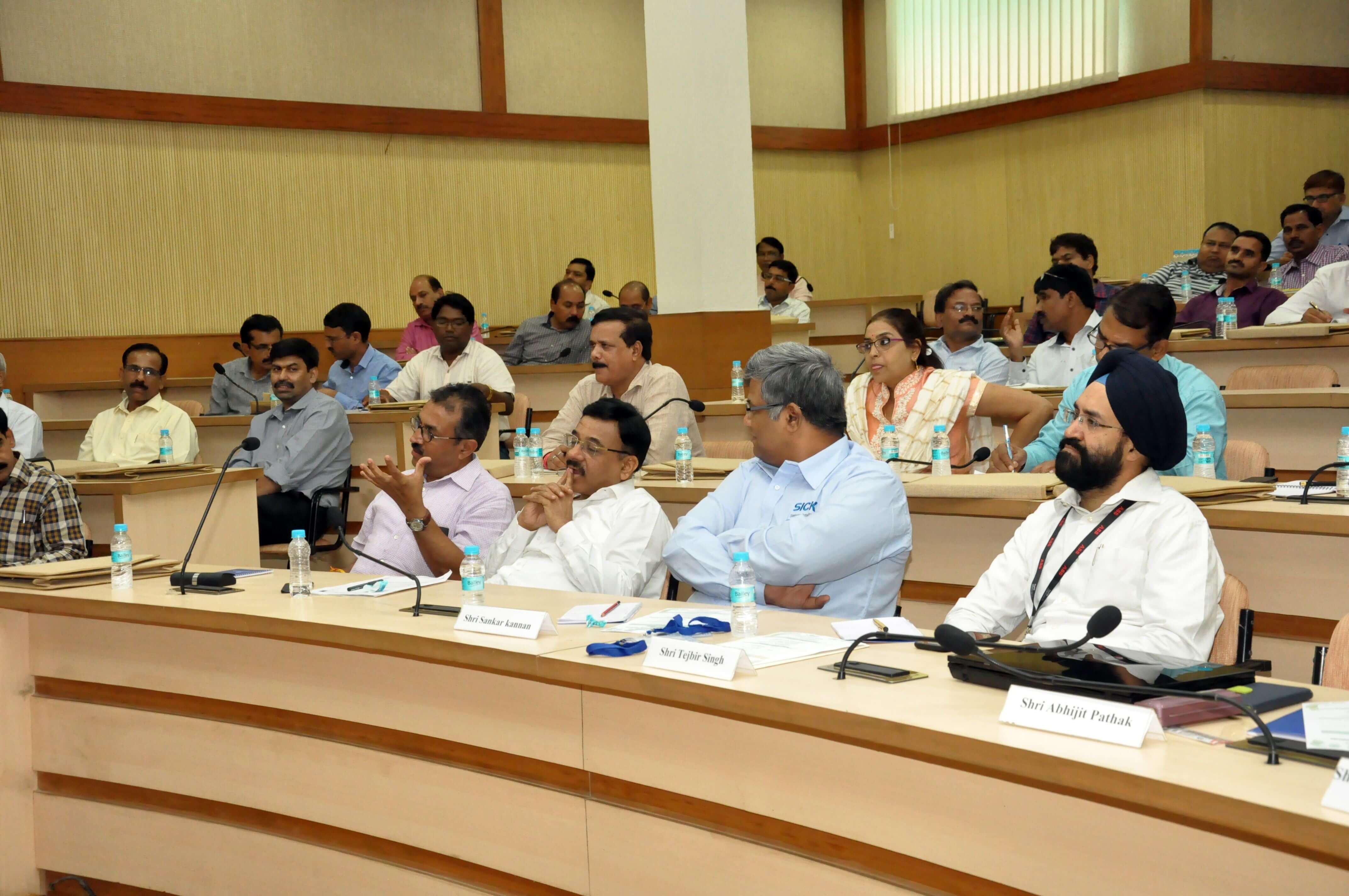 Shri Hemant Sharma, Director, Environment making a point during the session