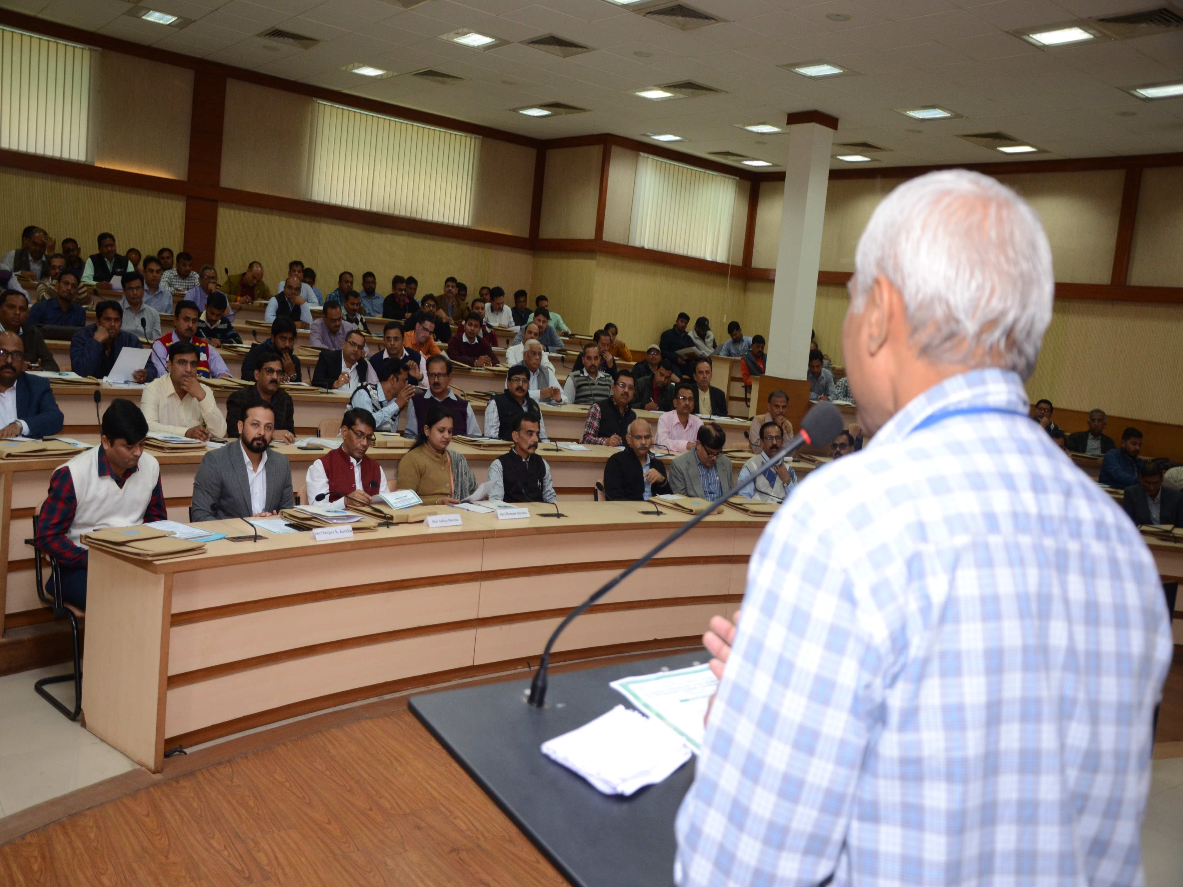 Chairman, MPPCB being briefed about the workshop proceedings